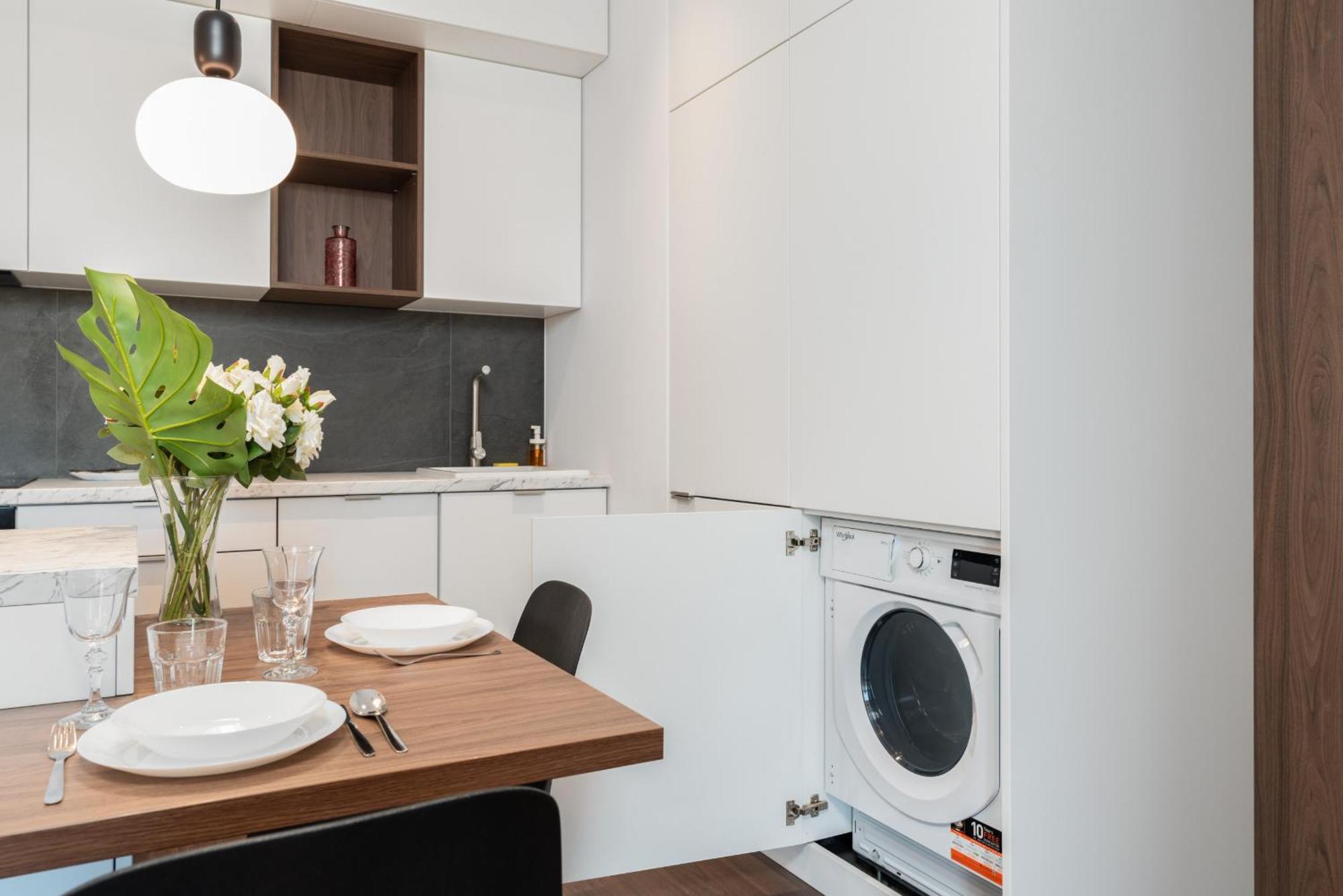 Stylish & Comfy Garbary Apartments With Parking By Noclegi Renters Poznań Esterno foto