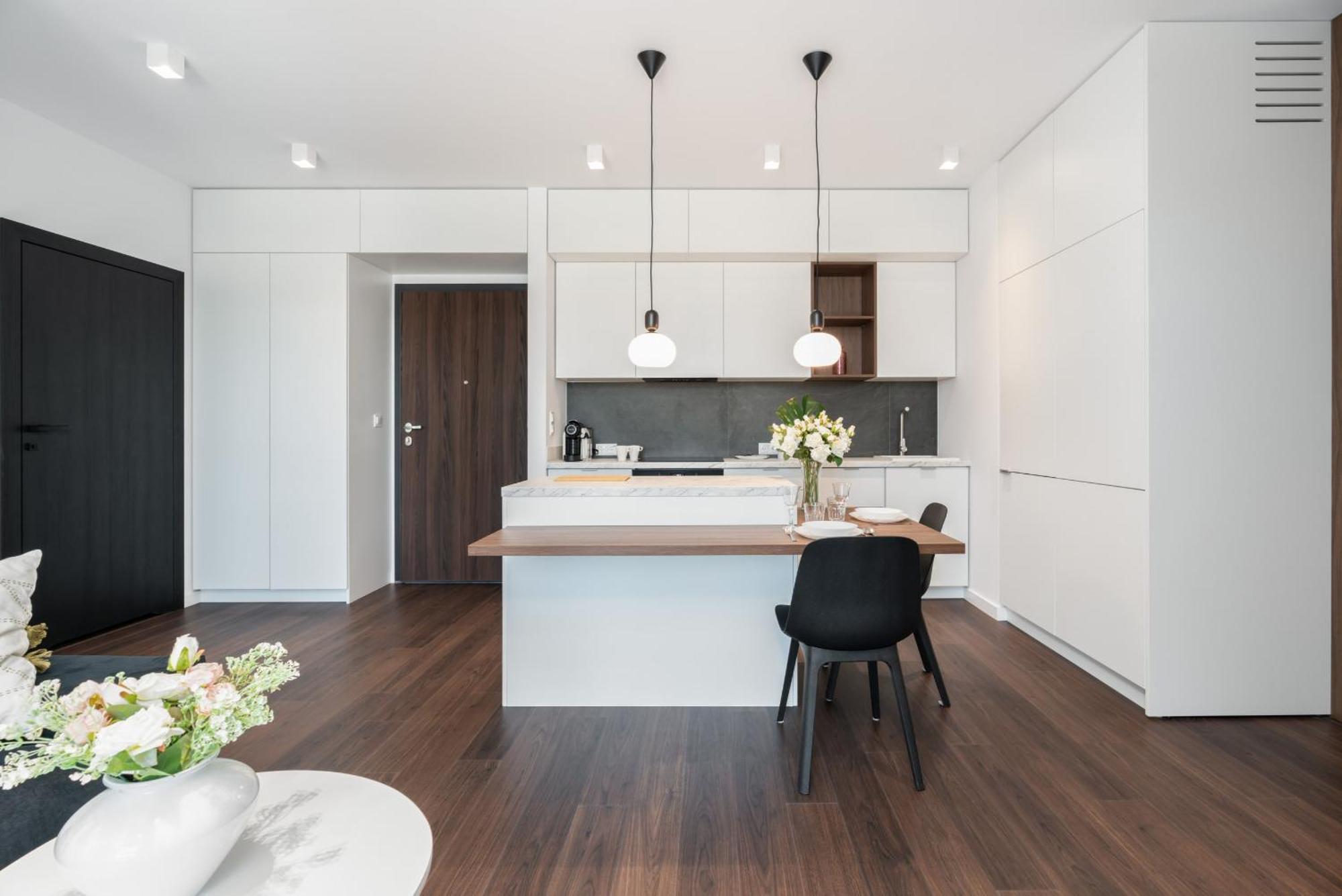 Stylish & Comfy Garbary Apartments With Parking By Noclegi Renters Poznań Esterno foto