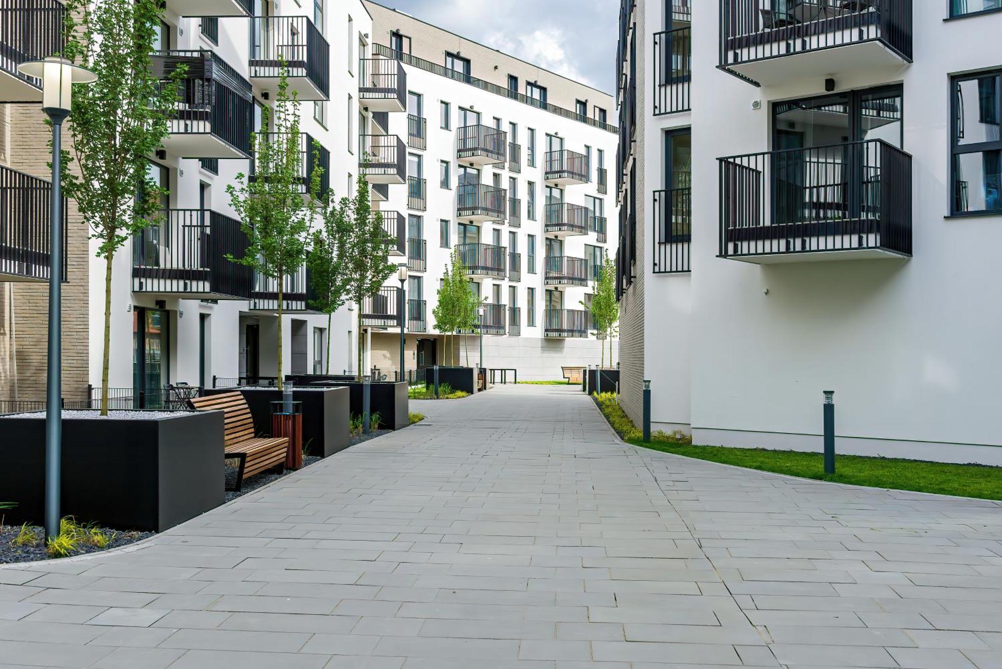 Stylish & Comfy Garbary Apartments With Parking By Noclegi Renters Poznań Esterno foto