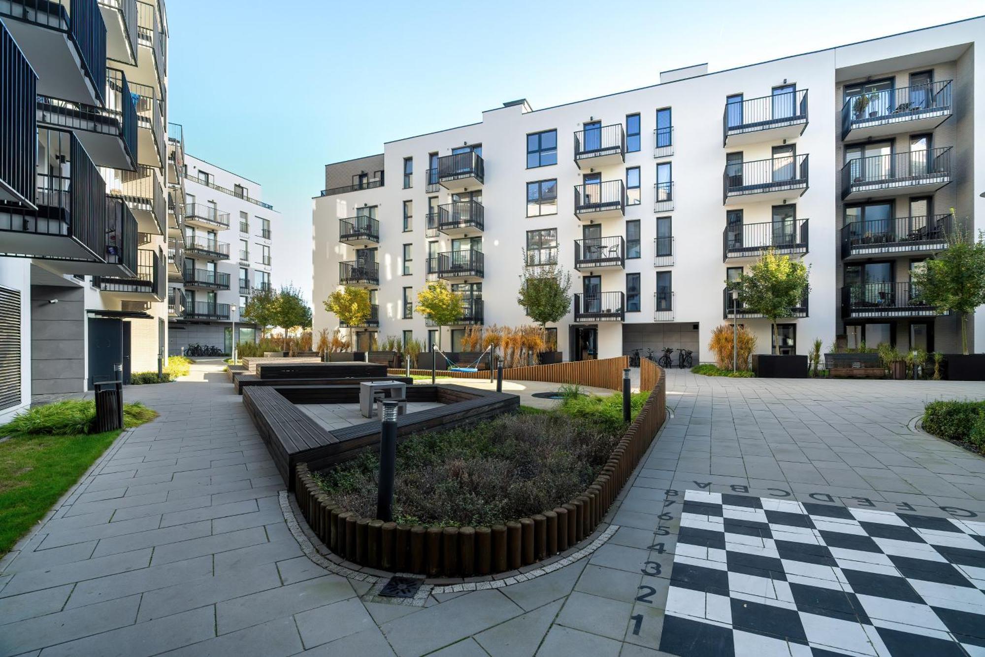 Stylish & Comfy Garbary Apartments With Parking By Noclegi Renters Poznań Esterno foto
