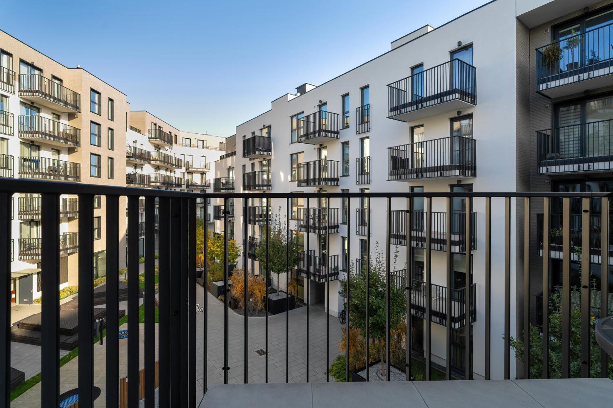 Stylish & Comfy Garbary Apartments With Parking By Noclegi Renters Poznań Esterno foto