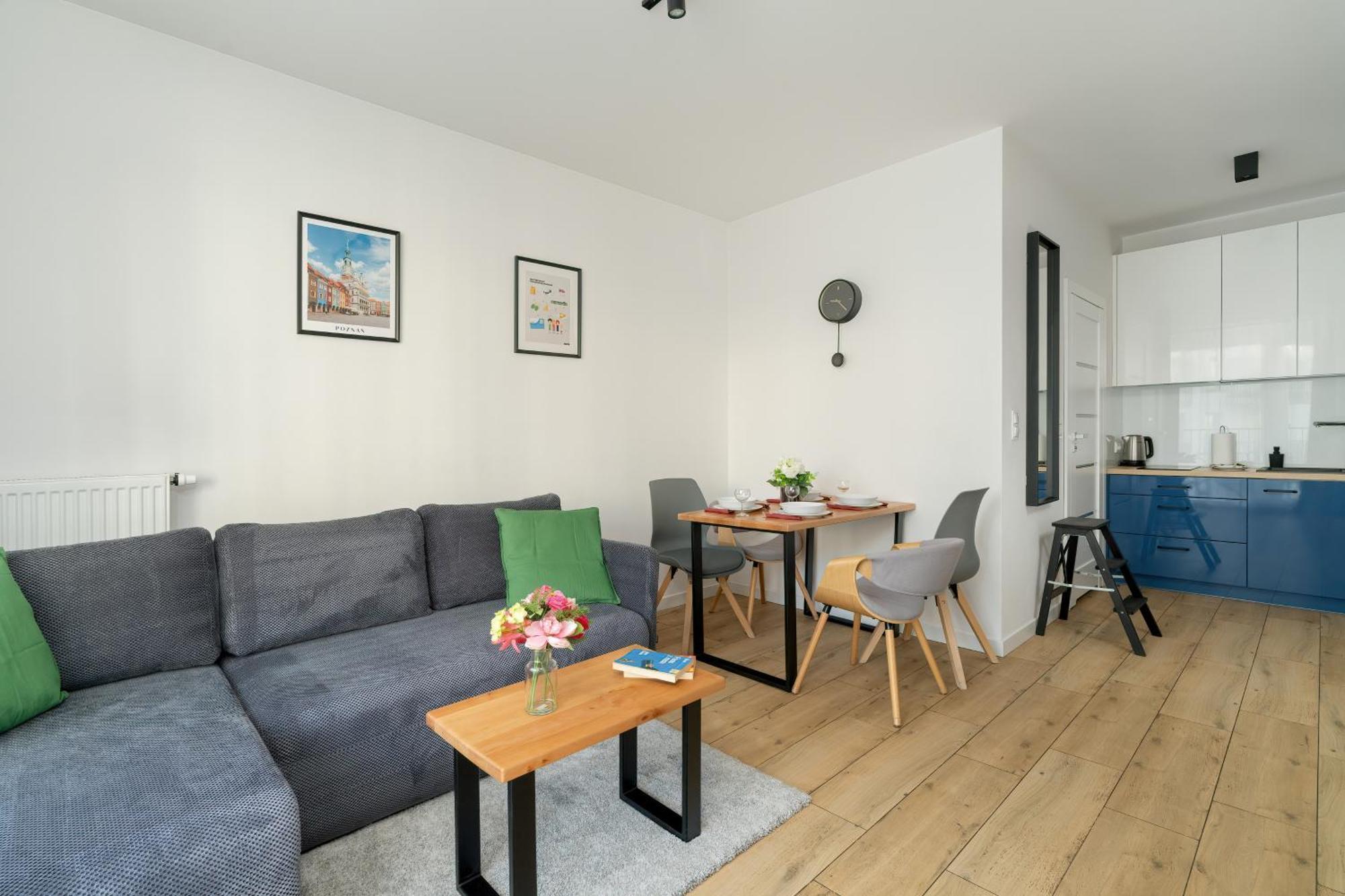 Stylish & Comfy Garbary Apartments With Parking By Noclegi Renters Poznań Esterno foto